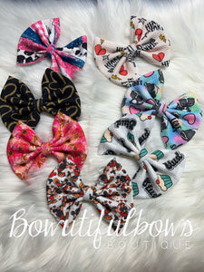 Mystery valentines bow